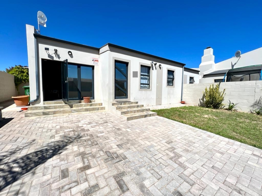3 Bedroom Property for Sale in Myburgh Park Western Cape